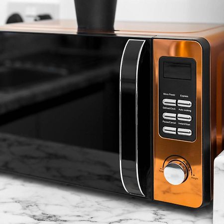 Large Modern Apartment - High-Speed Wifi - Netflix - Street Parking 3Br Birmingham Eksteriør bilde
